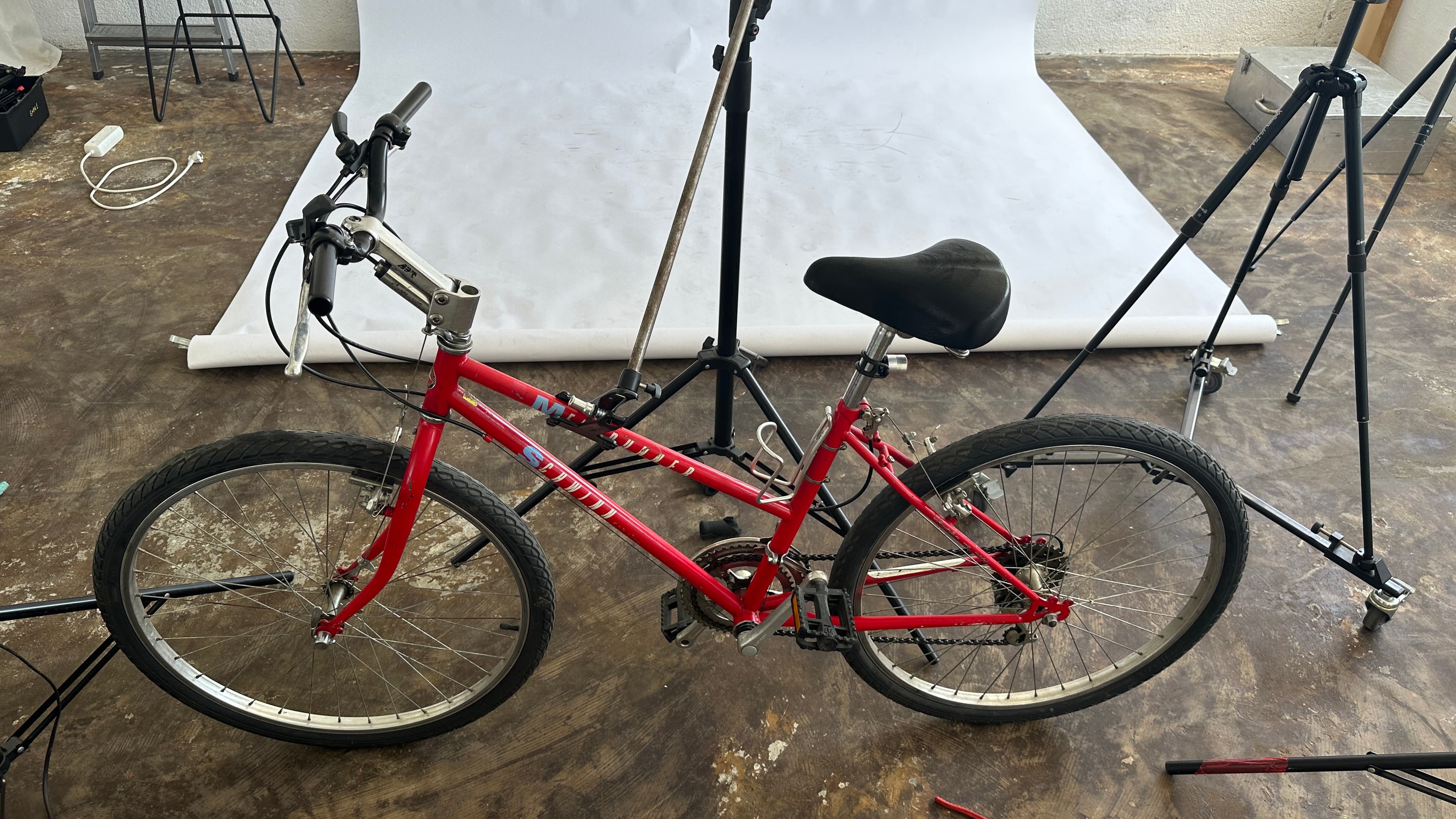 Salamander Stepthrough hover